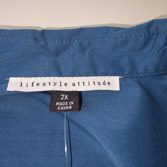 Lifestyle Attitude Blue Button Up Shirt 2X NWT Stretched Utility Top Roll Tab - Picture 5 of 9